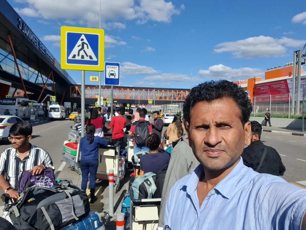 11 outside Moscow airport ready to travel in bus for Kursk