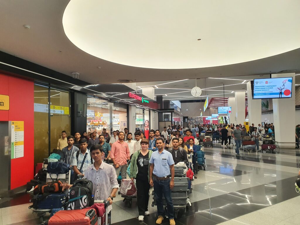 9 Reached At Moscow airport group photo